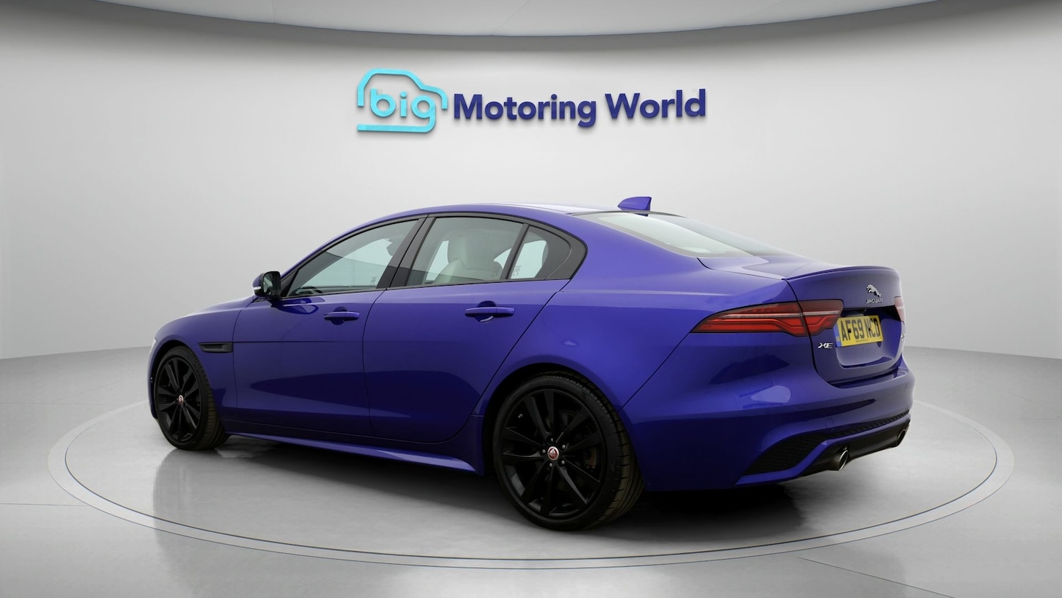 Used Jaguar XE 2020 for sale - 77985000: Photo 5