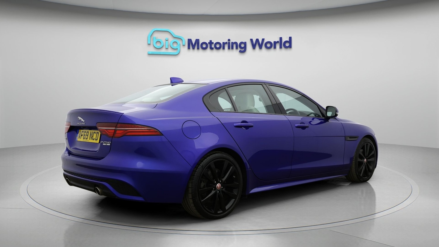 Used Jaguar XE 2020 for sale - 77985000: Photo 7