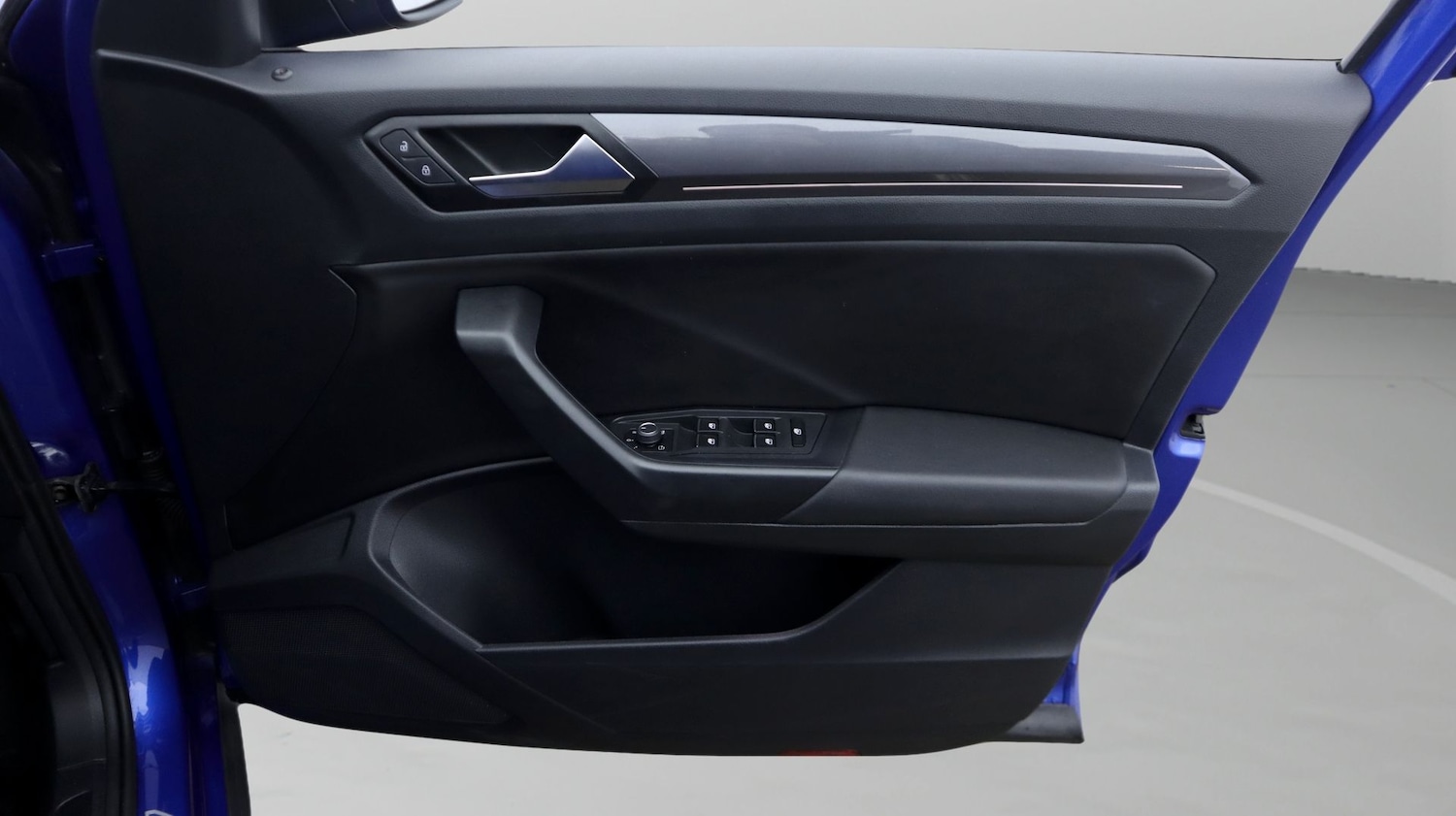 Used Volkswagen T-Roc 2021 for sale - 77831950: Photo 15