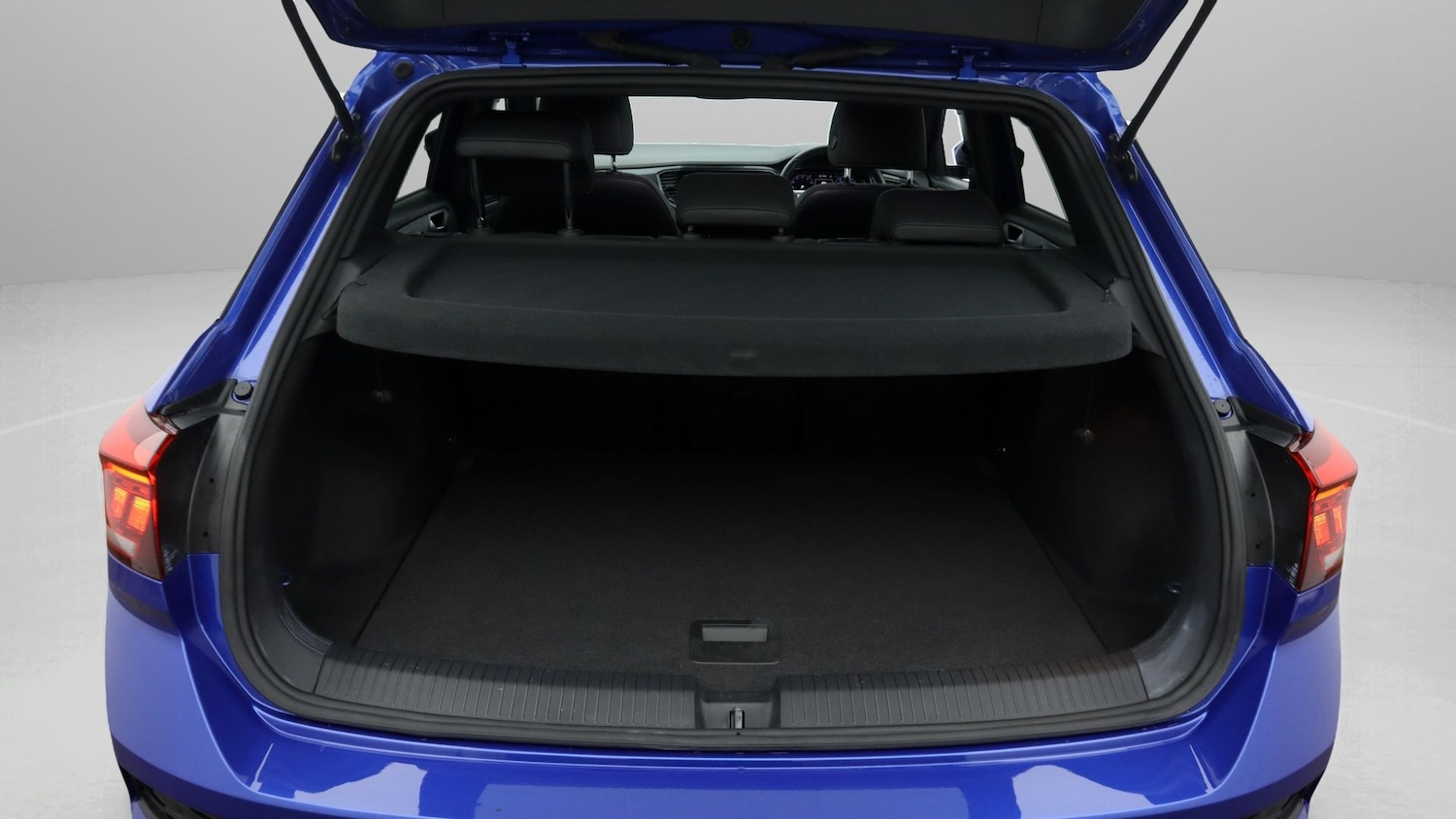 Used Volkswagen T-Roc 2021 for sale - 77831950: Photo 17