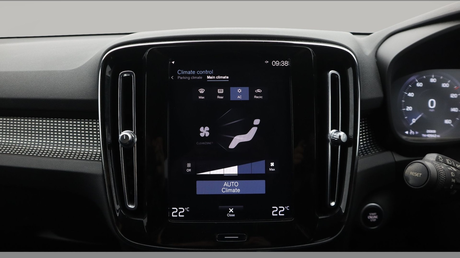 Used Volvo XC40 2021 for sale - 78067100: Photo 12