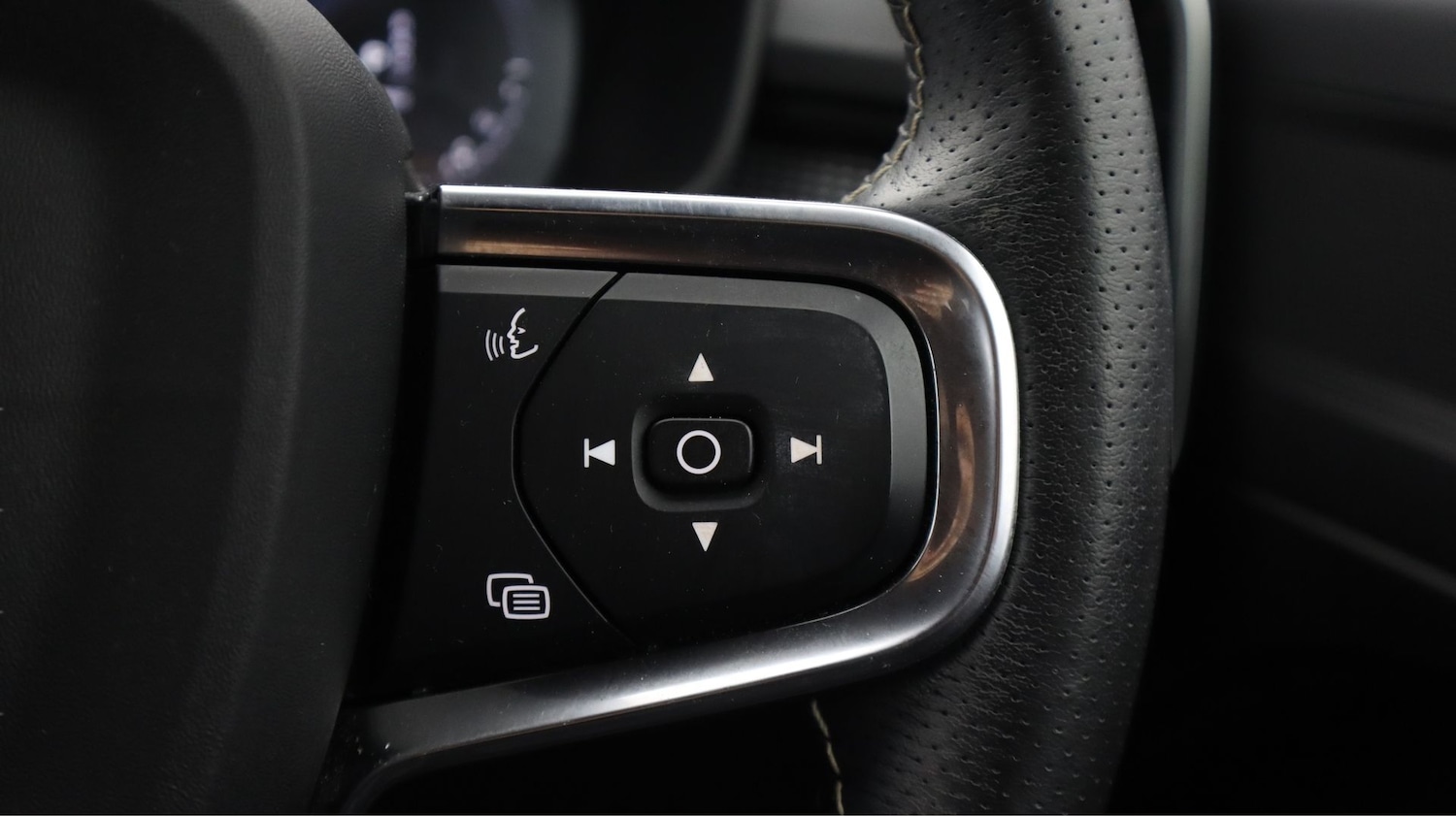 Used Volvo XC40 2021 for sale - 78067100: Photo 23