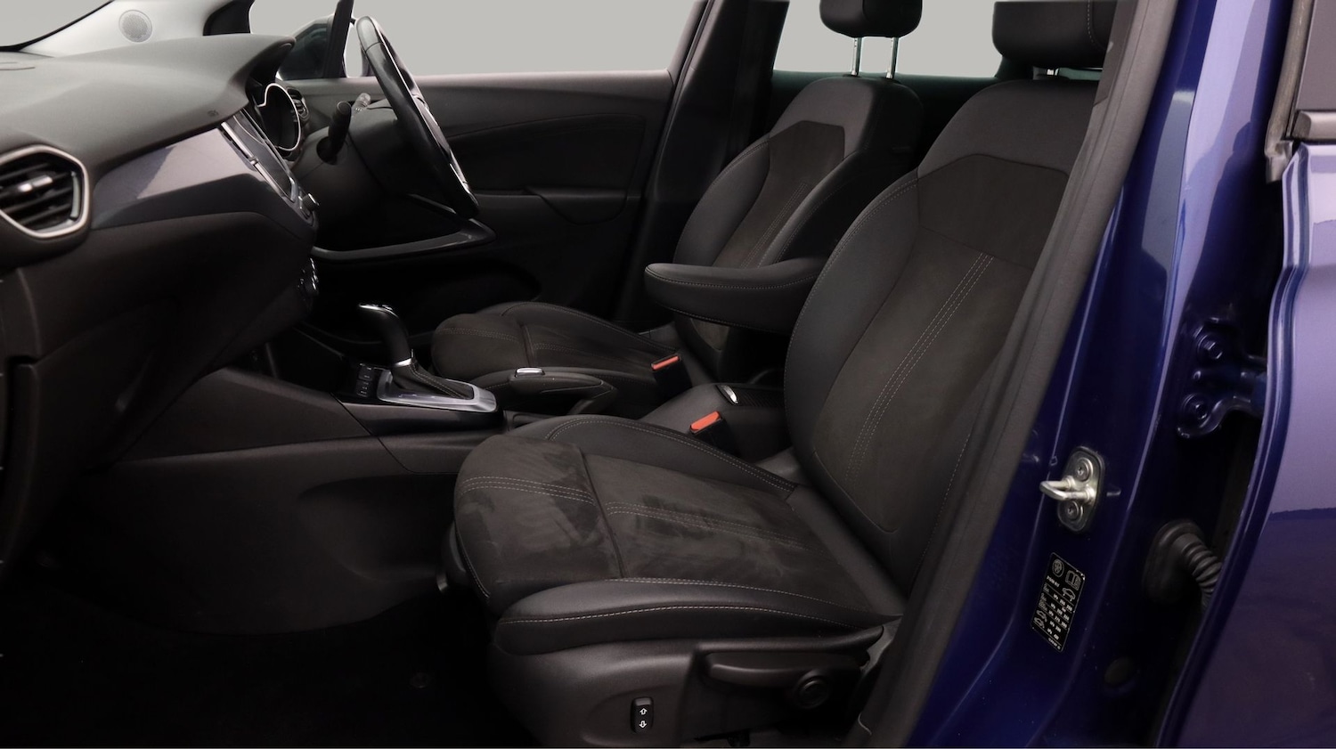 Used Vauxhall Crossland 2023 for sale - 77782210: Photo 14