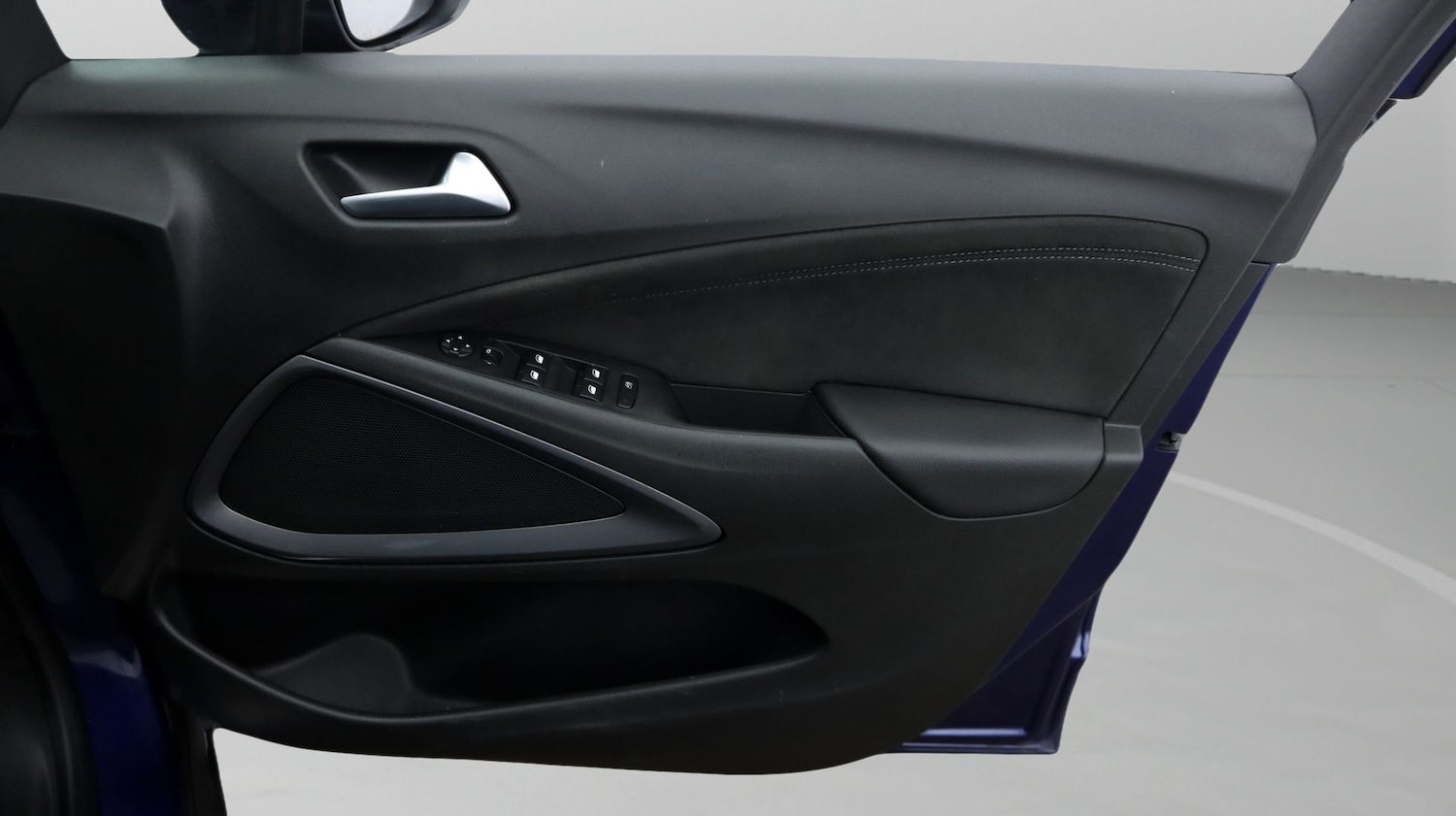 Used Vauxhall Crossland 2023 for sale - 77782210: Photo 15