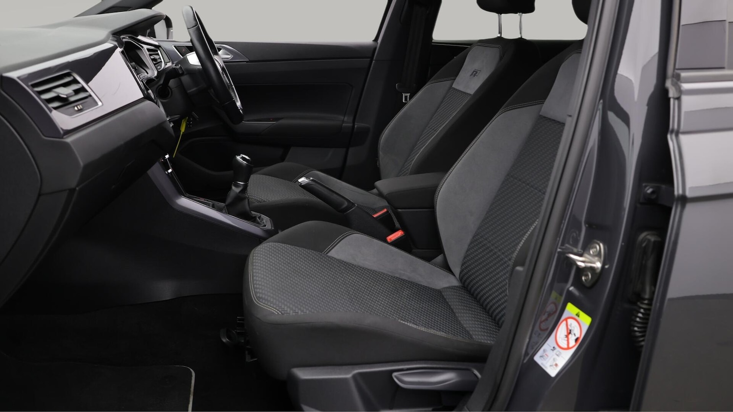 Used Volkswagen Polo 2021 for sale - 76151601: Photo 15
