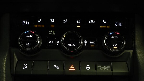 Used Skoda Karoq 2021 for sale - 76317845: Photo 13
