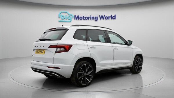 Used Skoda Karoq 2021 for sale - 76317845: Photo 8