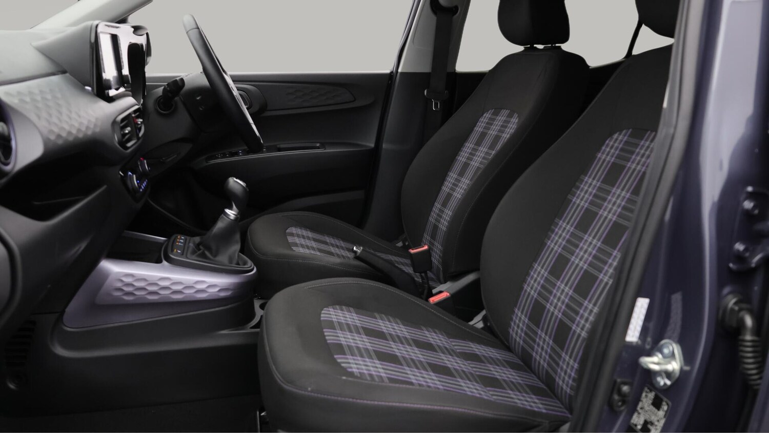 Used Hyundai i10 2023 for sale - 76099534: Photo 15