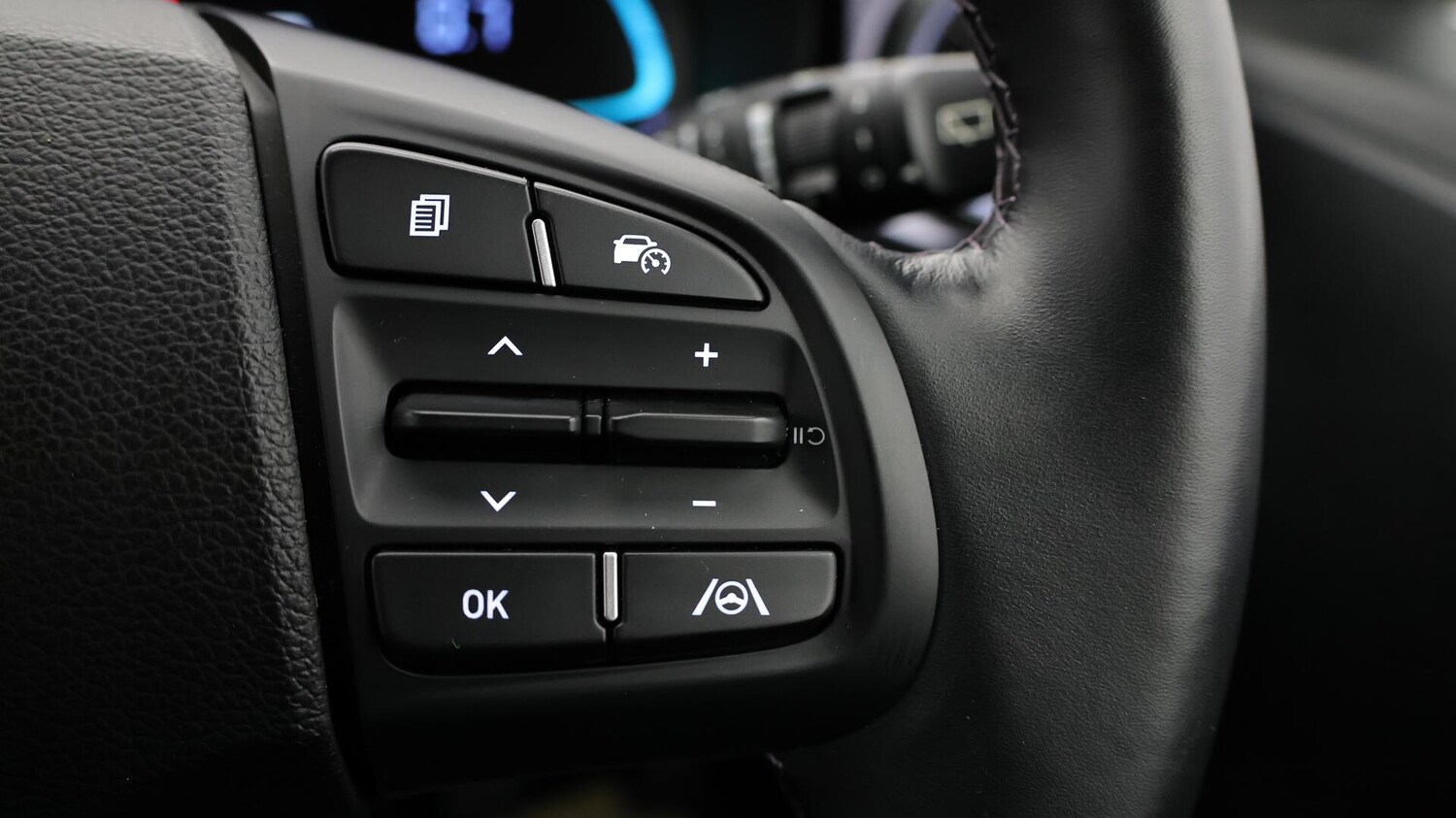 Used Hyundai i10 2023 for sale - 76099534: Photo 25