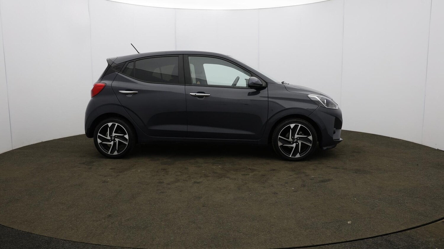 Used Hyundai i10 2023 for sale - 76099534: Photo 56