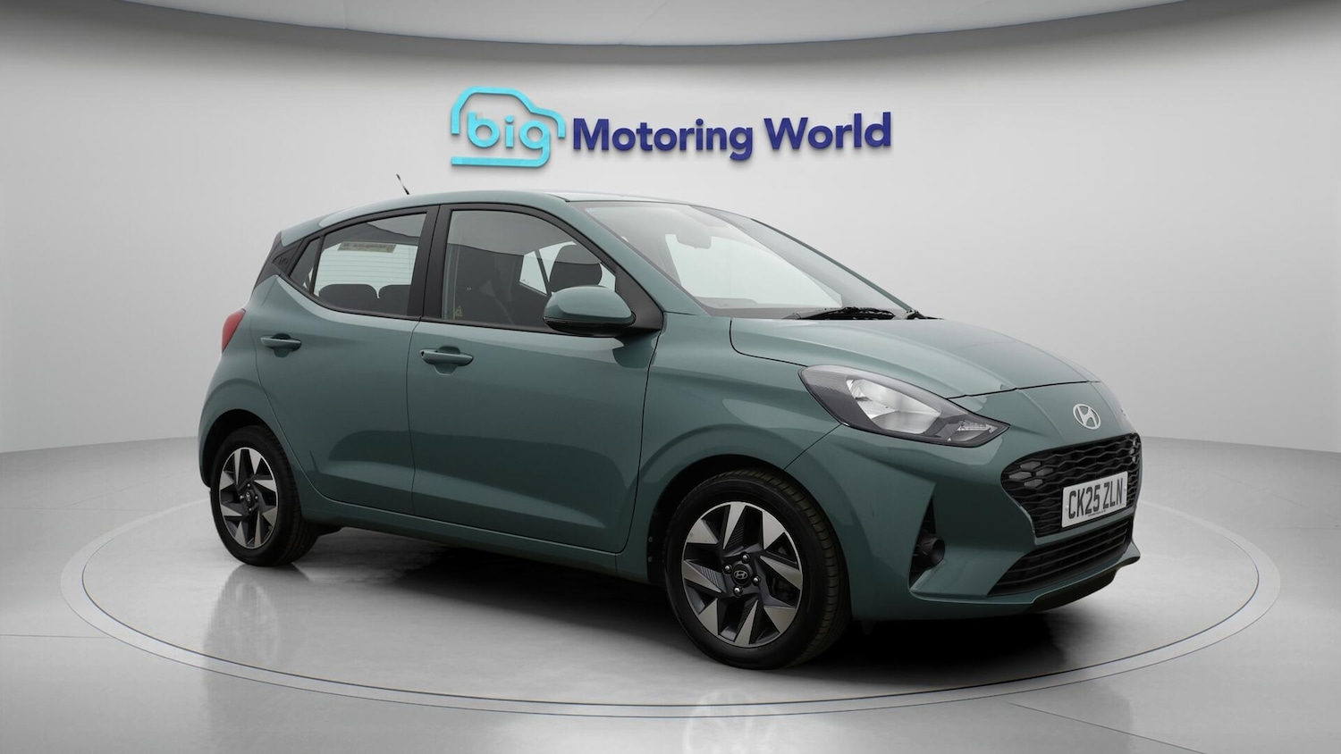Used Hyundai i10 for sale - 76727539: Photo 2