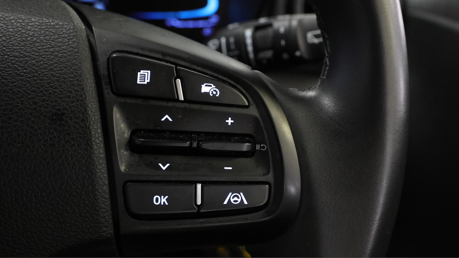 Used Hyundai i10 for sale - 76727539: Photo 24