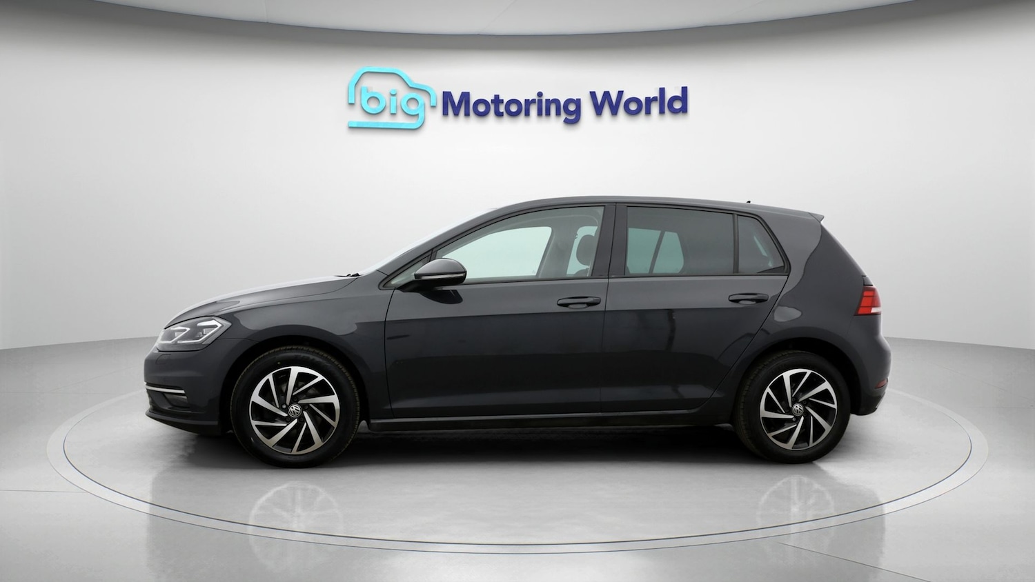 Used Volkswagen Golf 2020 for sale - 77906182: Photo 4