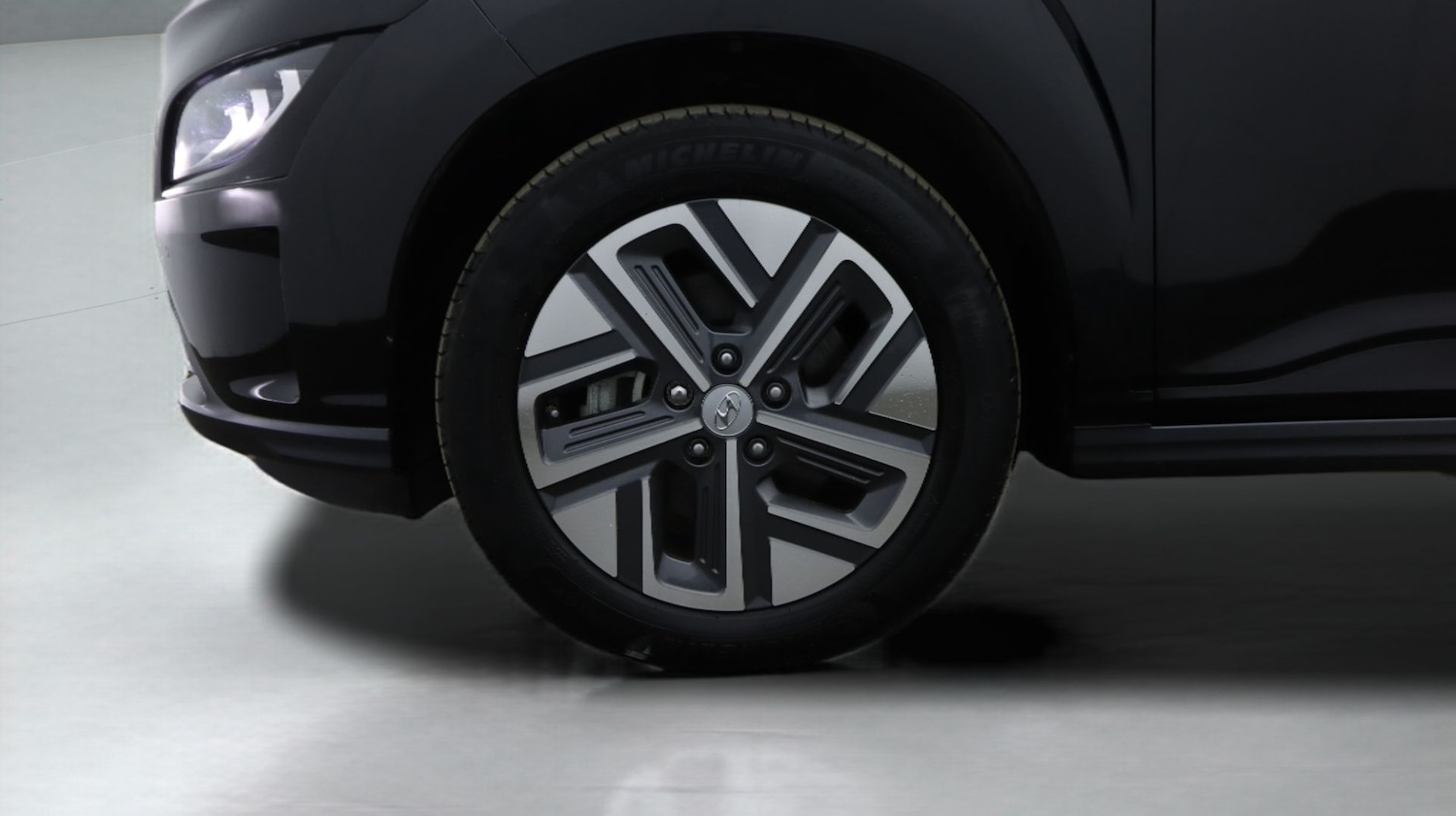 Used Hyundai KONA 2023 for sale - 77631170: Photo 18