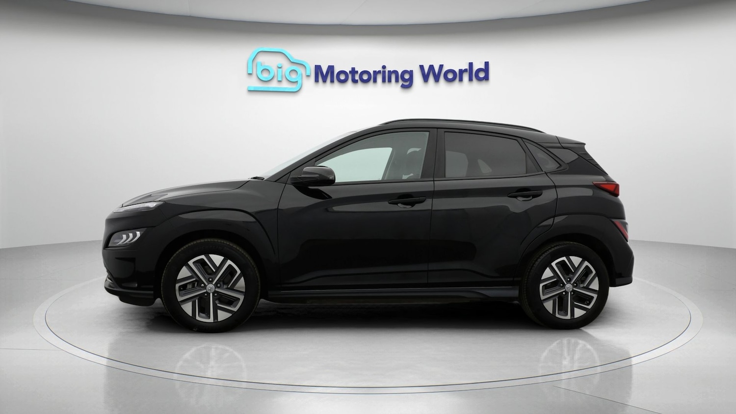 Used Hyundai KONA 2023 for sale - 77631170: Photo 4