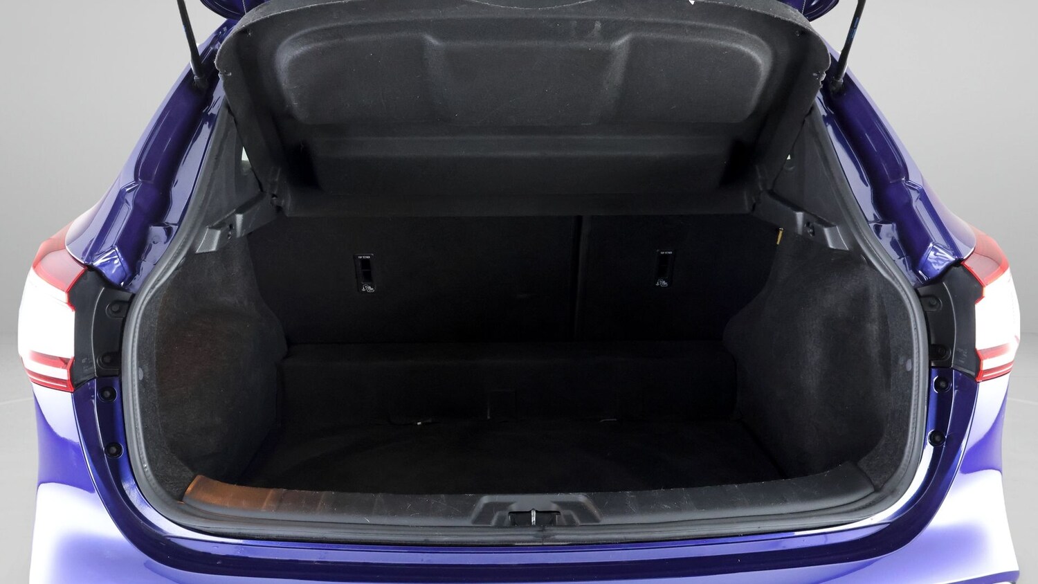 Used Nissan Qashqai for sale - 77935885: Photo 16