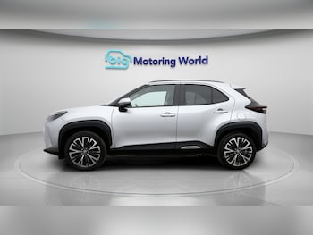 Used Toyota Yaris Cross 2023 for sale - 79137299: Photo