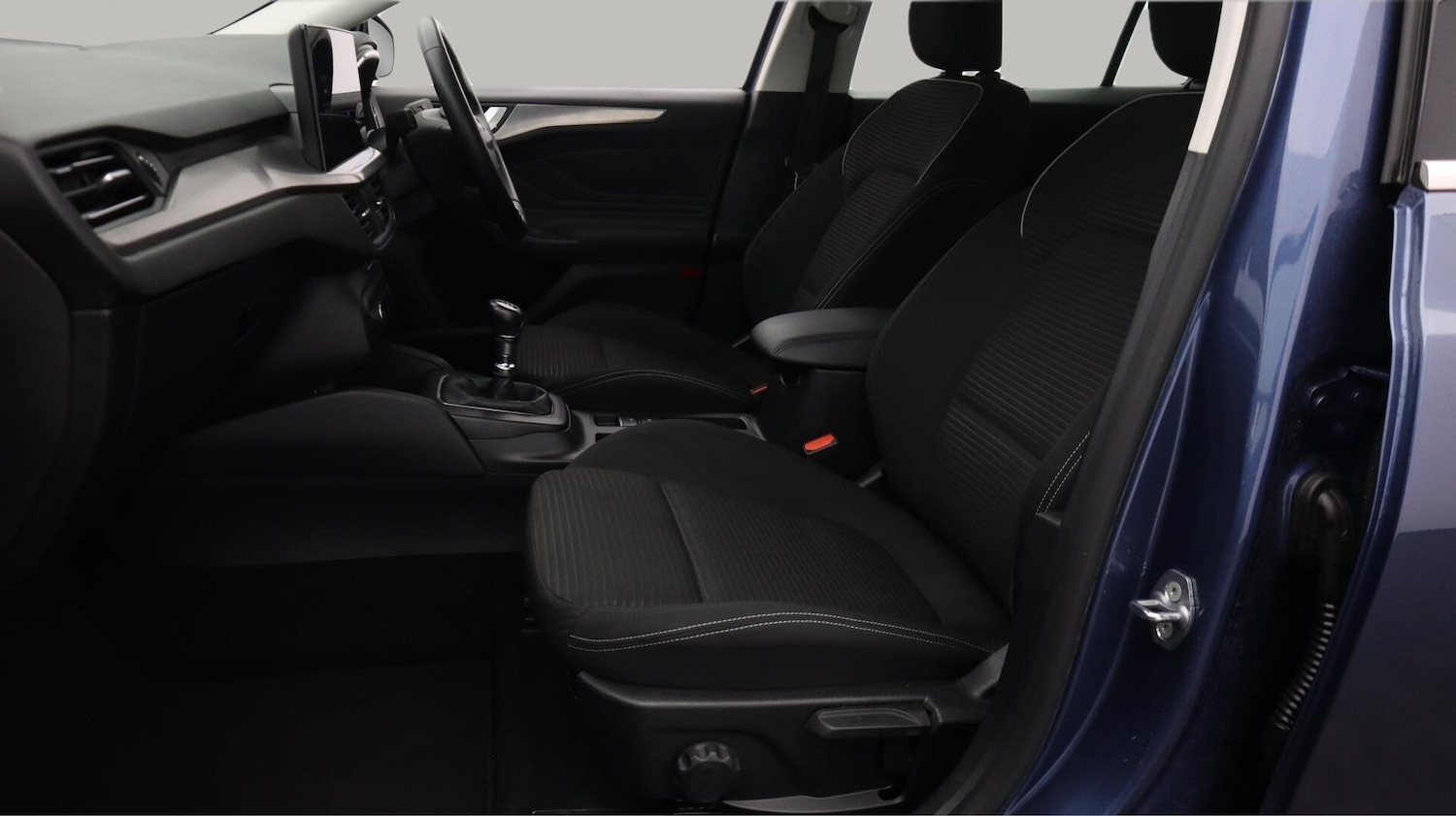 Used Ford Focus 2023 for sale - 76572853: Photo 15