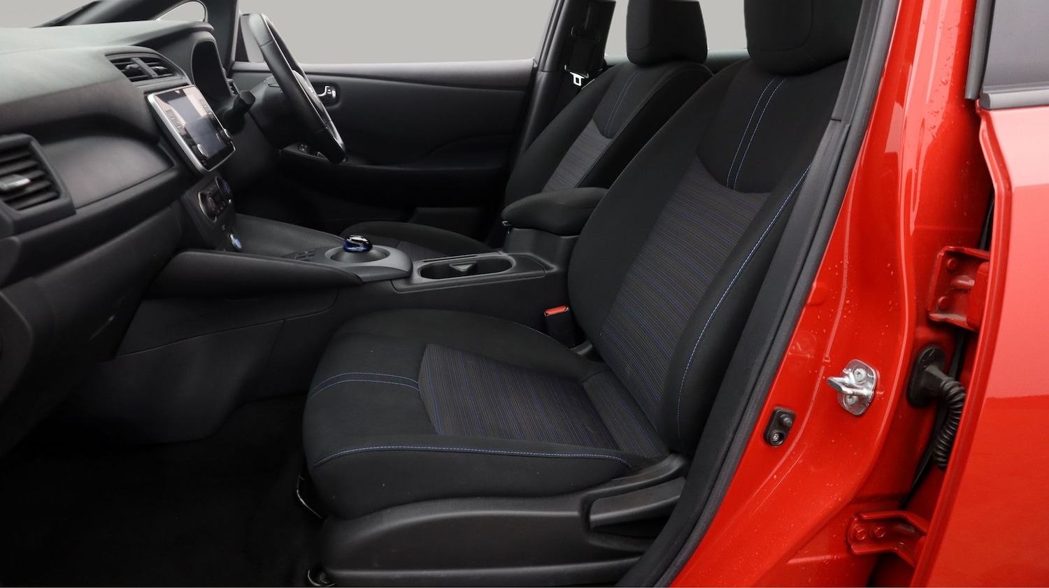 Used Nissan Leaf 2021 for sale - 77336368: Photo 14