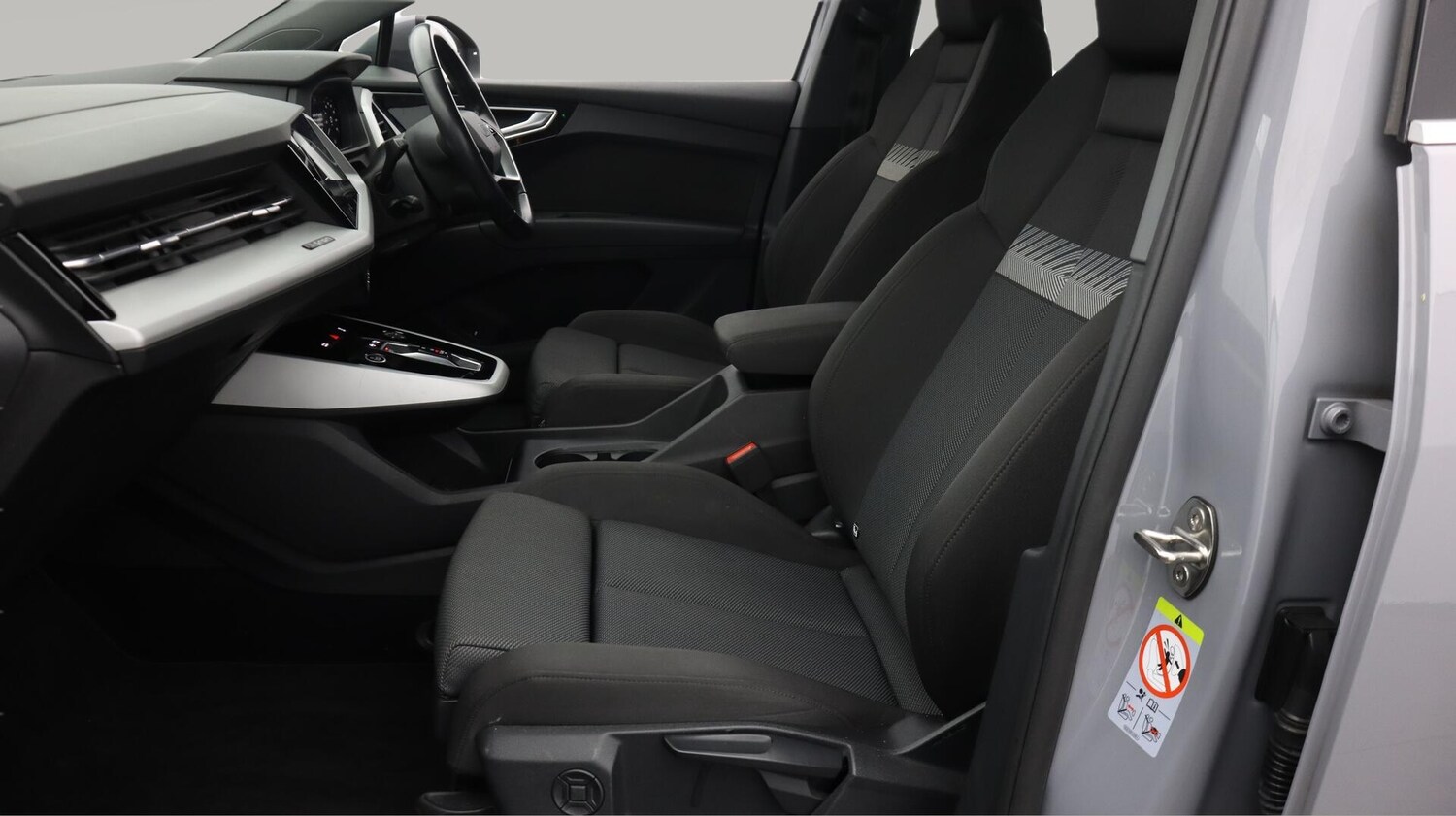 Used Audi Q4 e-tron 2022 for sale - 76645398: Photo 15