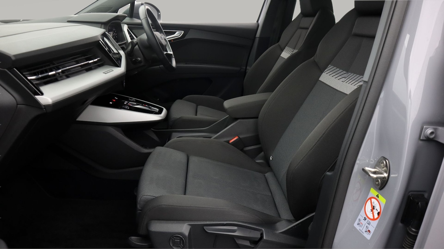 Used Audi Q4 e-tron 2023 for sale - 77181556: Photo 14