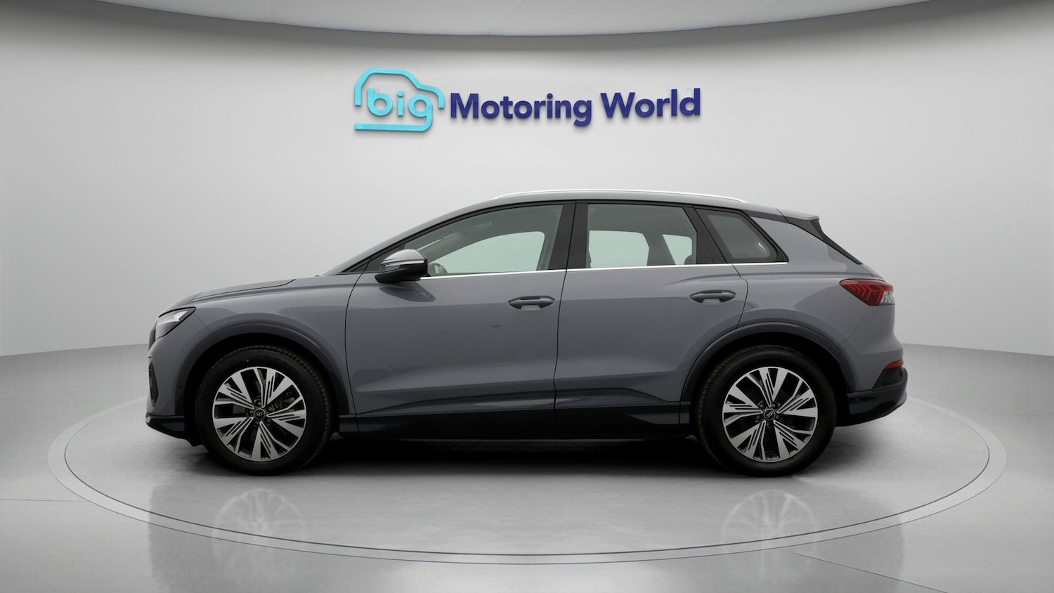 Used Audi Q4 e-tron 2023 for sale - 77181556: Photo 4