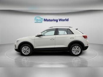 Used Volkswagen T-Roc 2022 for sale - 78255058: Photo