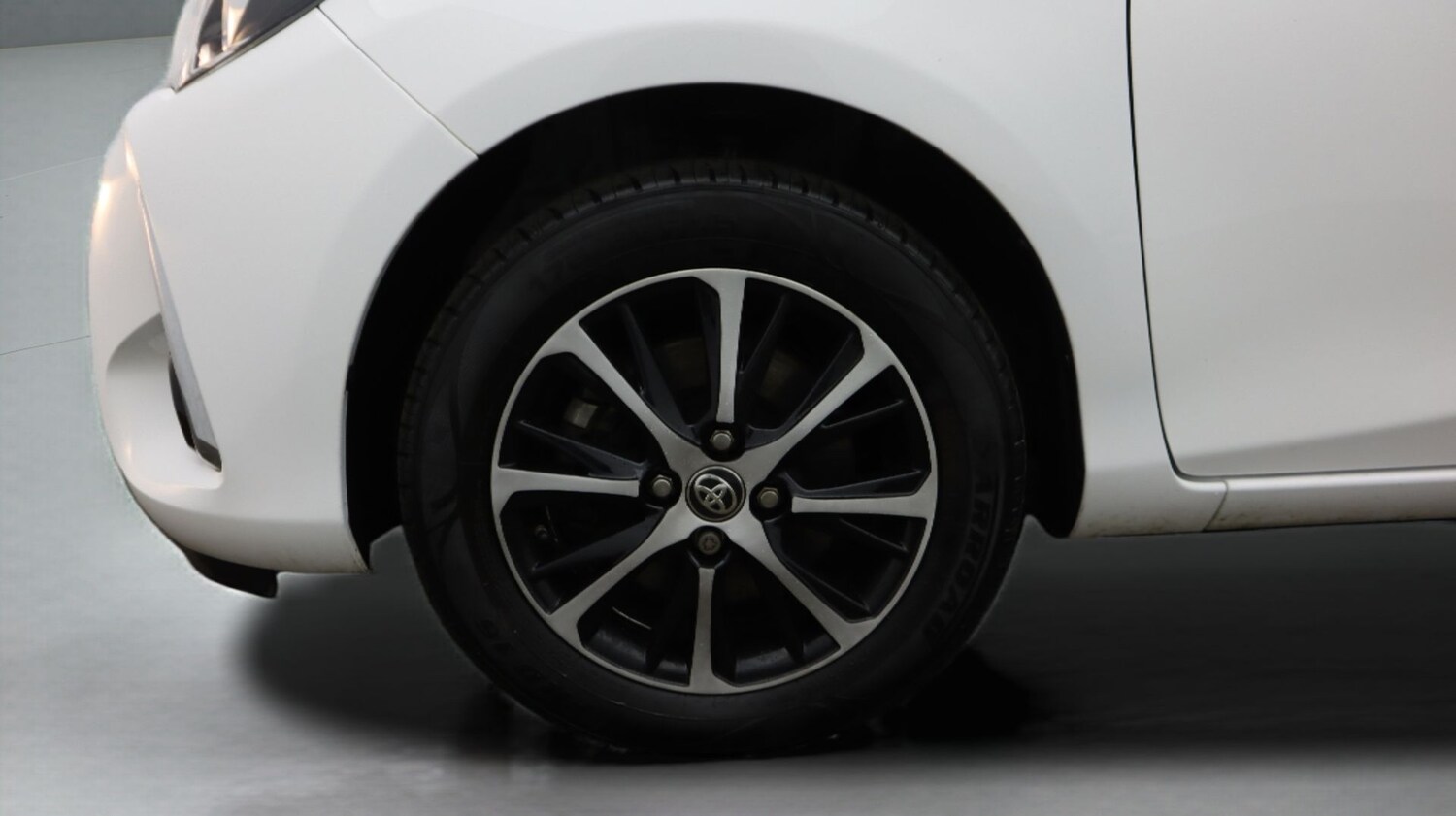 Used Toyota Yaris for sale - 77247210: Photo 18