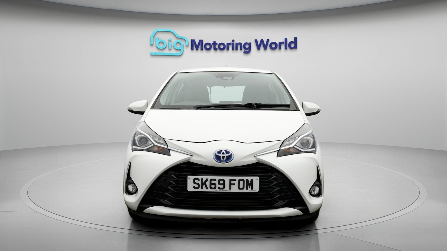 Used Toyota Yaris for sale - 77247210: Photo 2