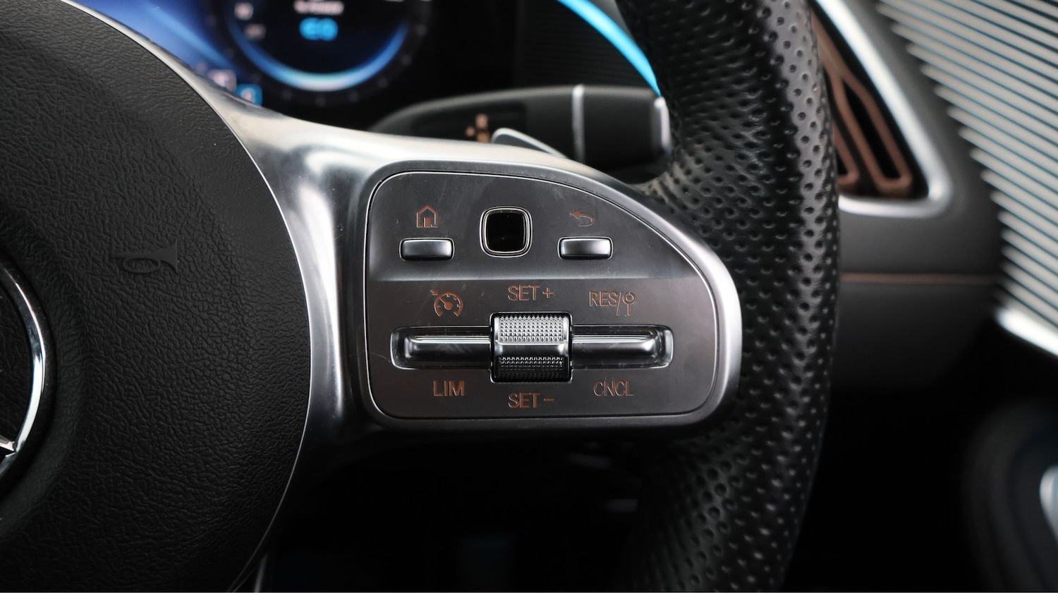 Used Mercedes-Benz EQC 2022 for sale - 77746080: Photo 26