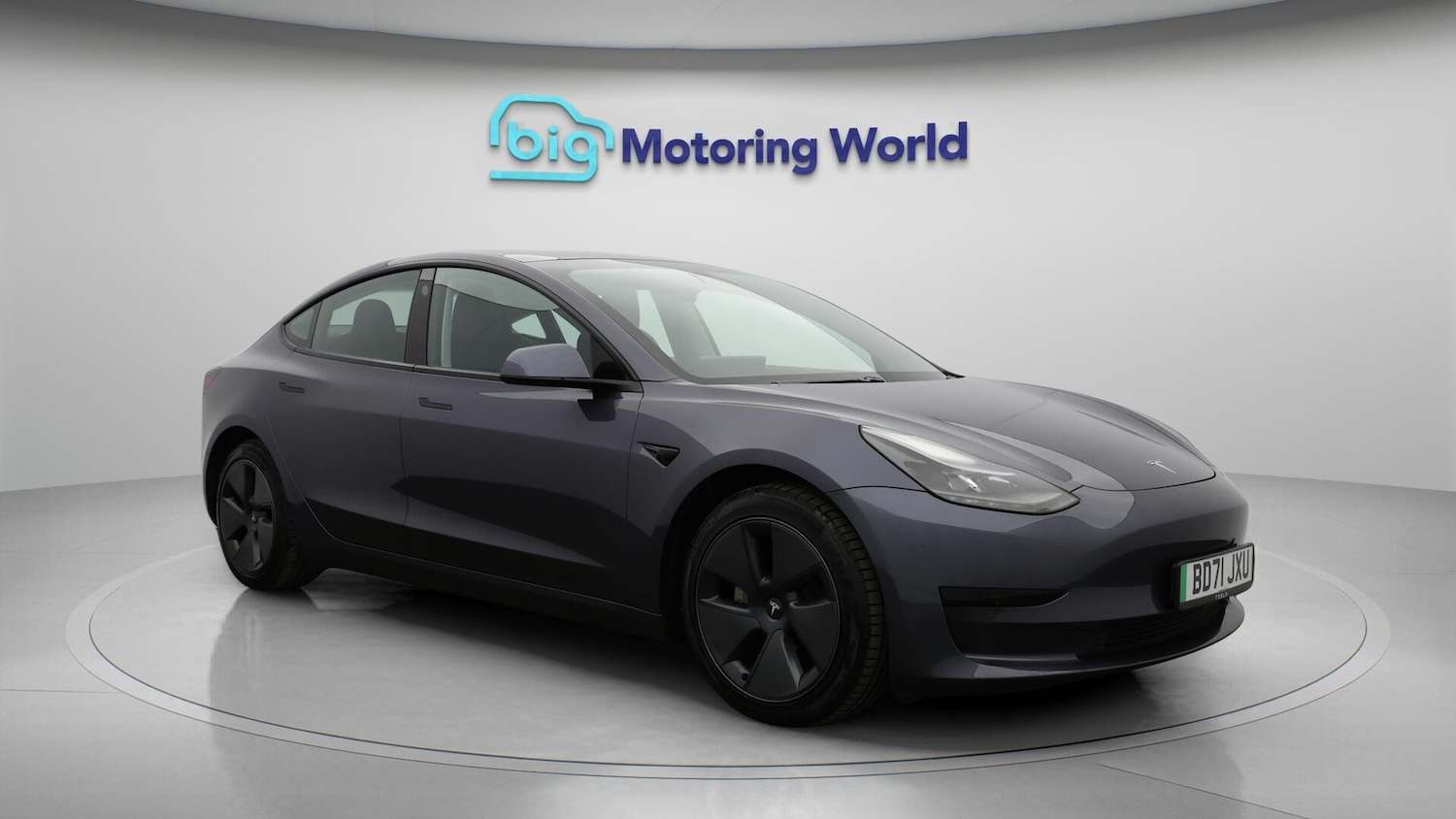 Used Tesla Model 3 2021 for sale - 76121633: Photo 2