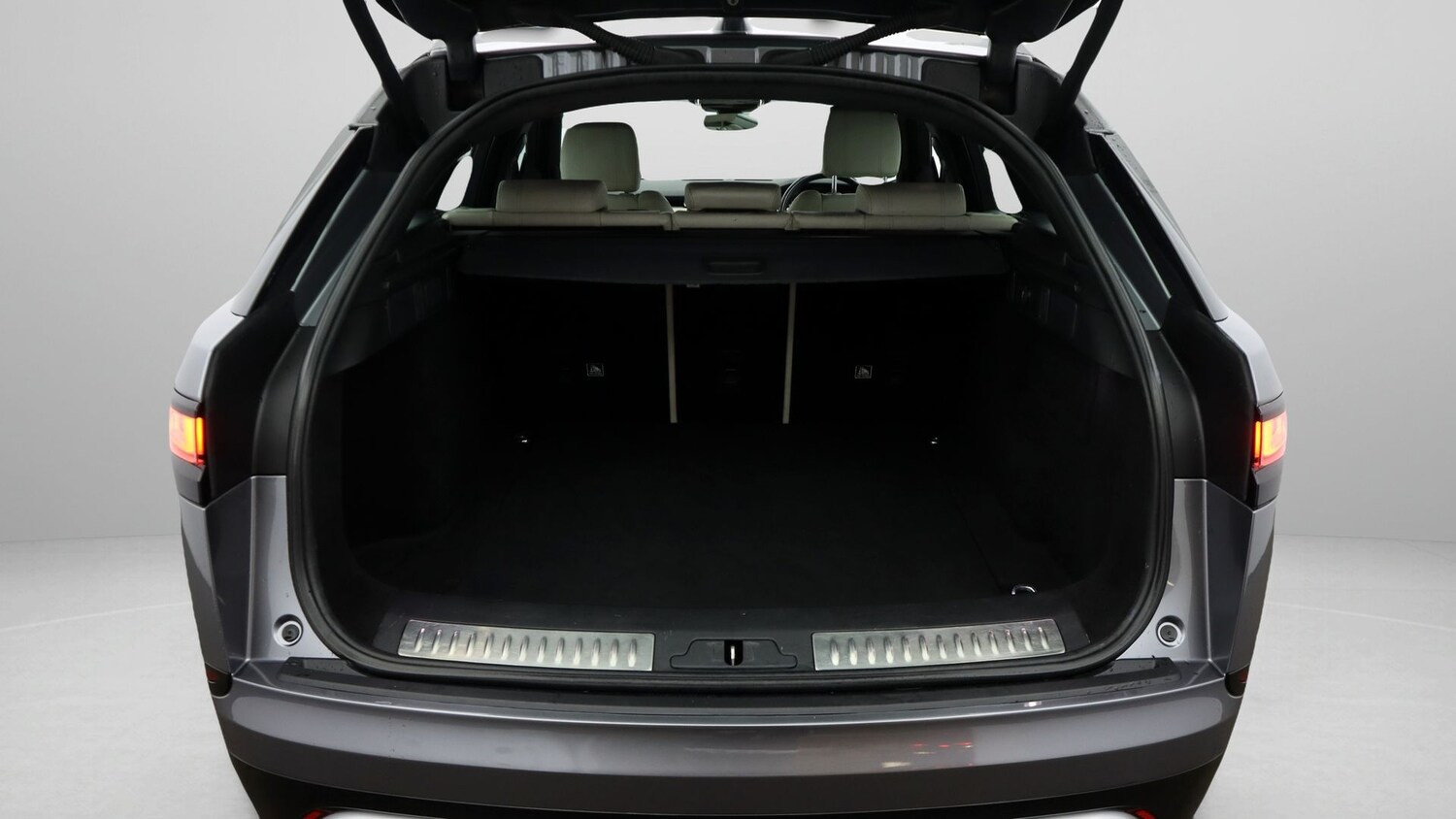 Used Land Rover Range Rover Velar 2020 for sale - 77271129: Photo 17