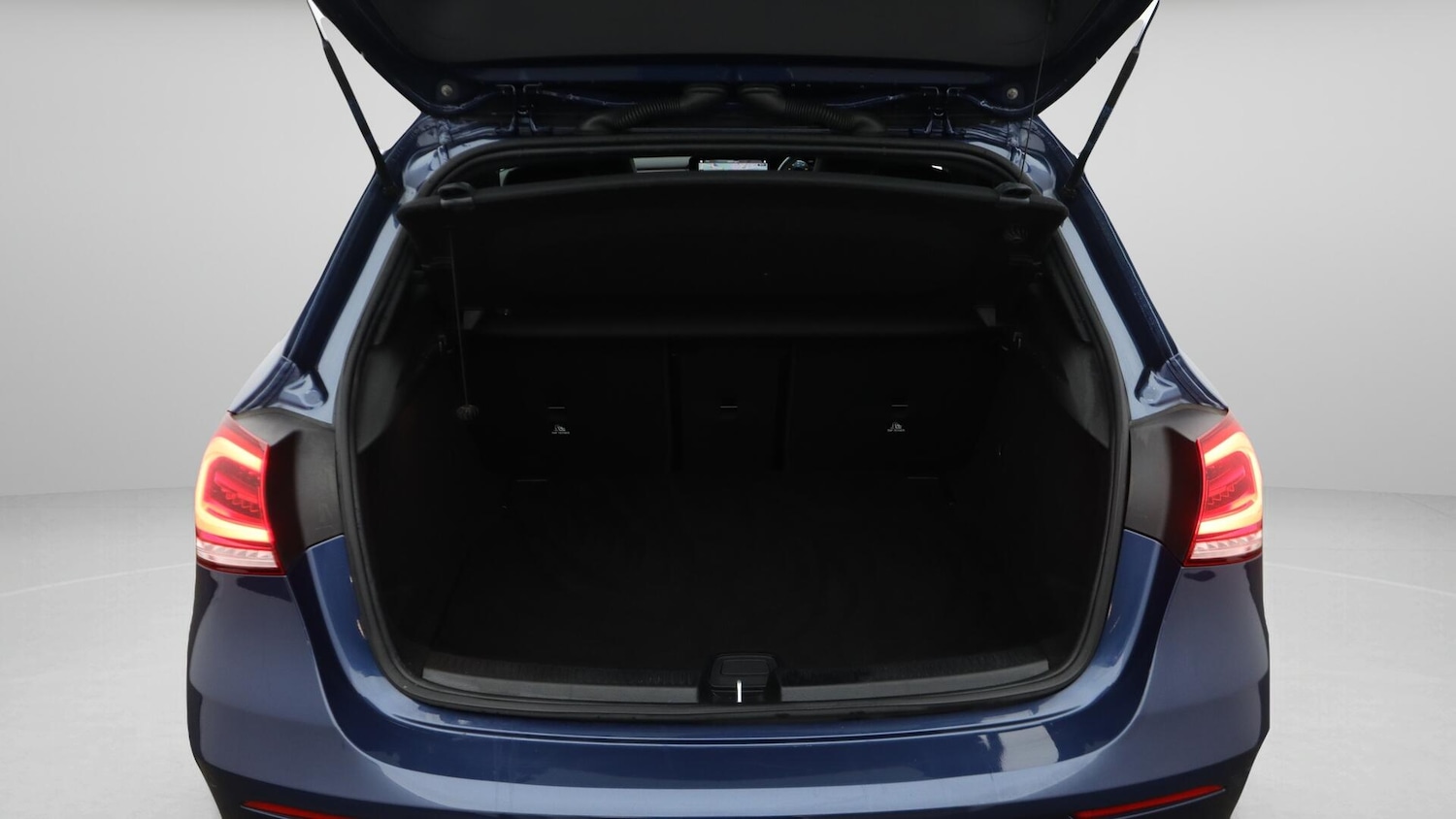 Used Mercedes-Benz A-Class 2021 for sale - 76645611: Photo 18