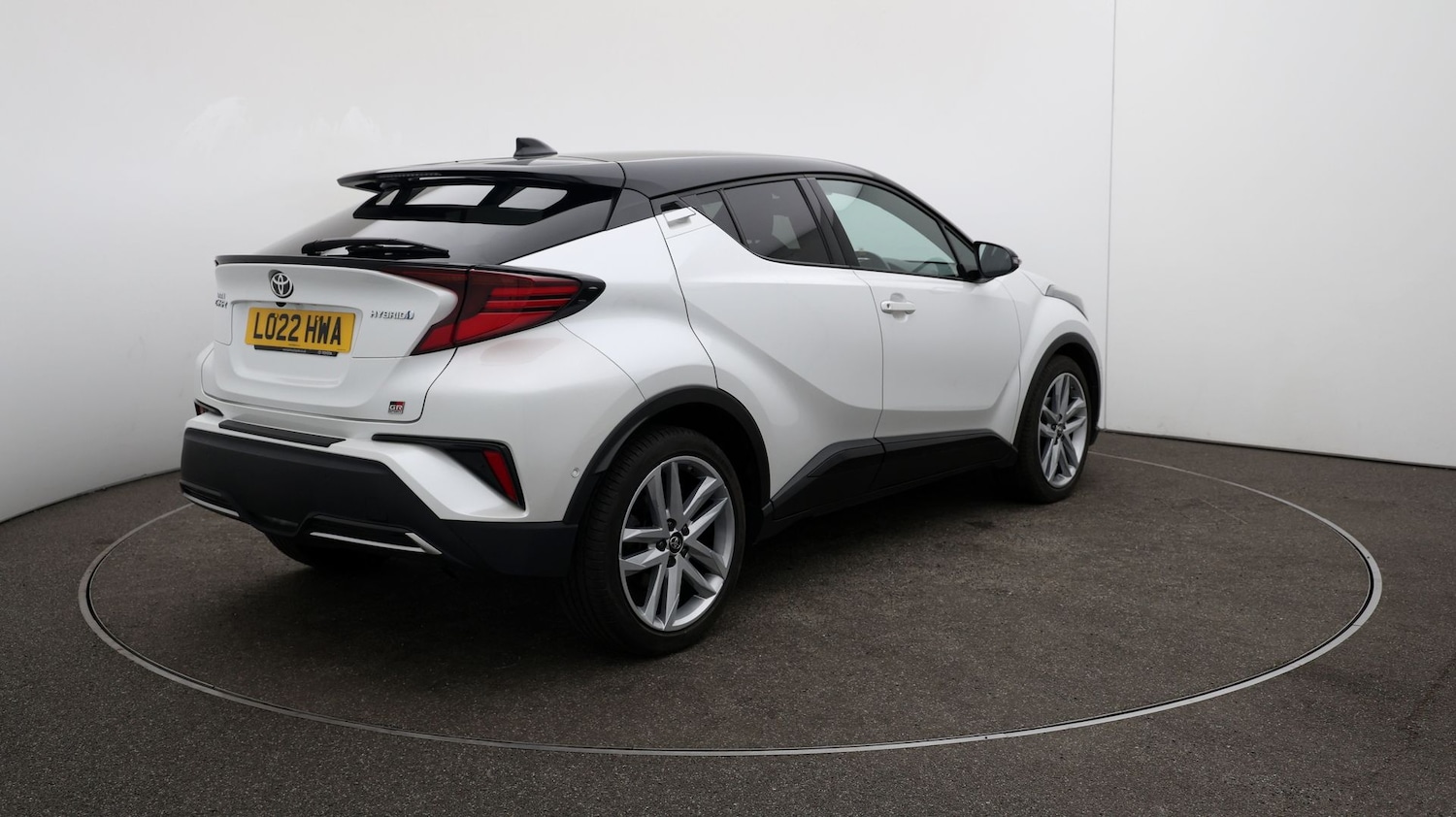 Used Toyota C-HR 2022 for sale - 76810375: Photo 47