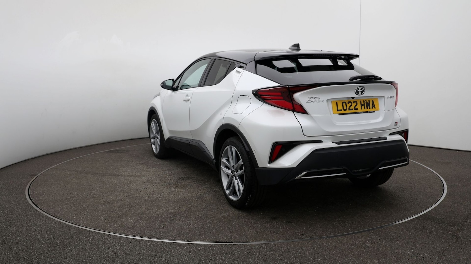 Used Toyota C-HR 2022 for sale - 76810375: Photo 54