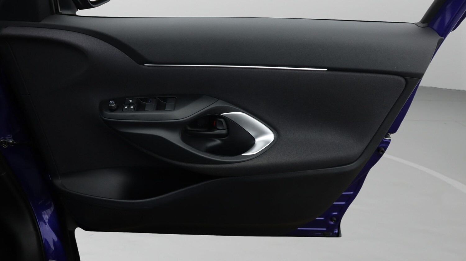 Used Toyota Yaris Cross 2023 for sale - 77508878: Photo 15