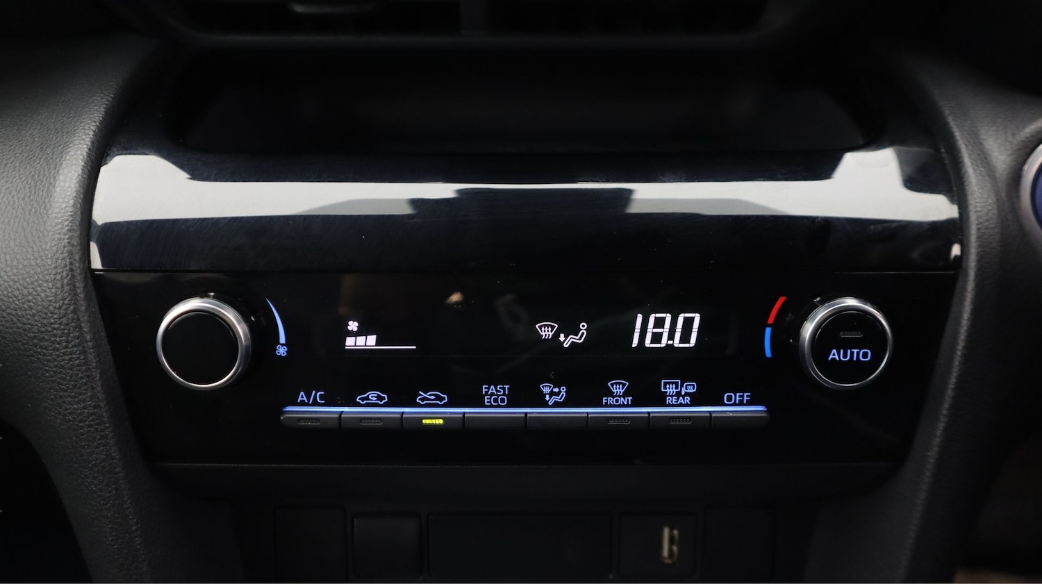 Used Toyota Yaris Cross 2023 for sale - 78165950: Photo 12