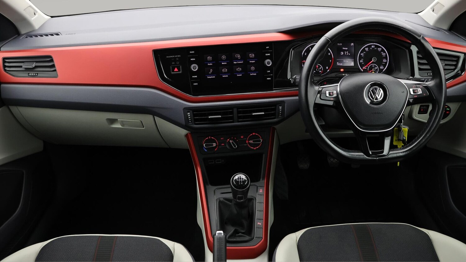 Used Volkswagen Polo 2018 for sale - 76306910: Photo 14