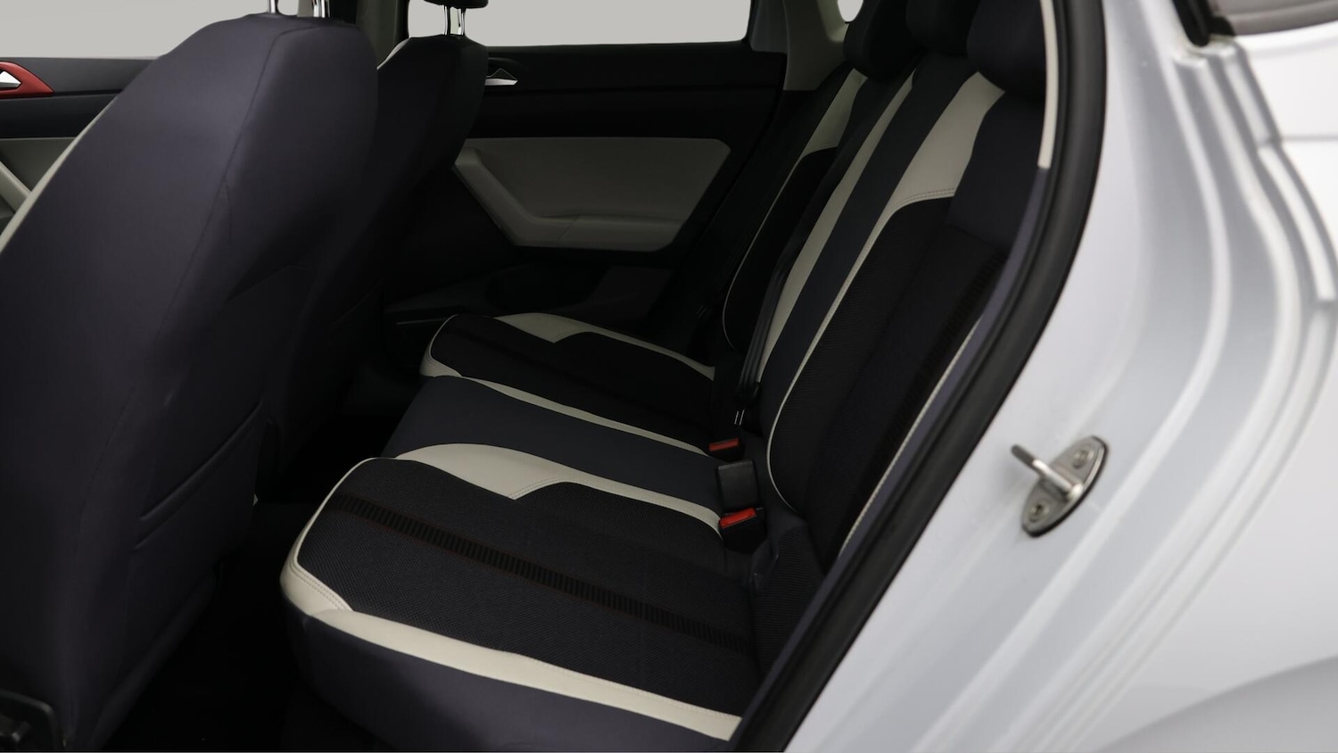 Used Volkswagen Polo 2018 for sale - 76306910: Photo 17