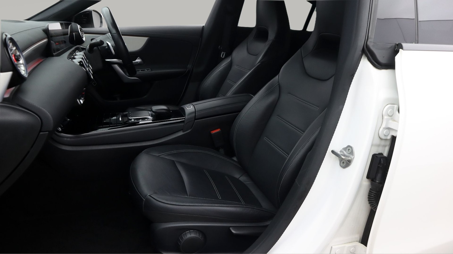 Used Mercedes-Benz CLA 2022 for sale - 77609741: Photo 14