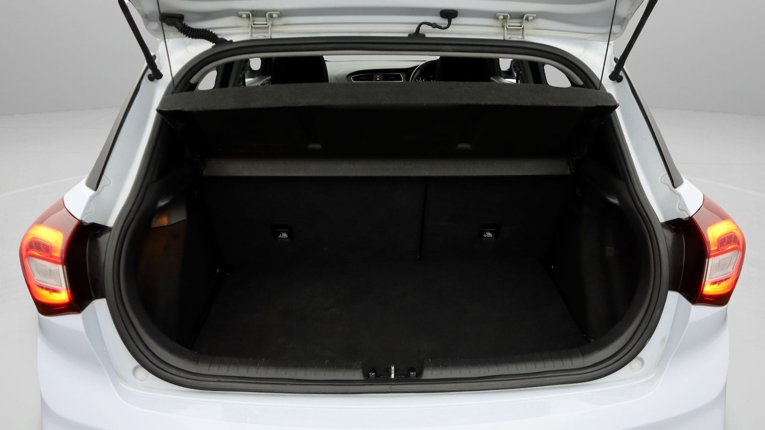 Used Hyundai i20 2019 for sale - 77214745: Photo 17