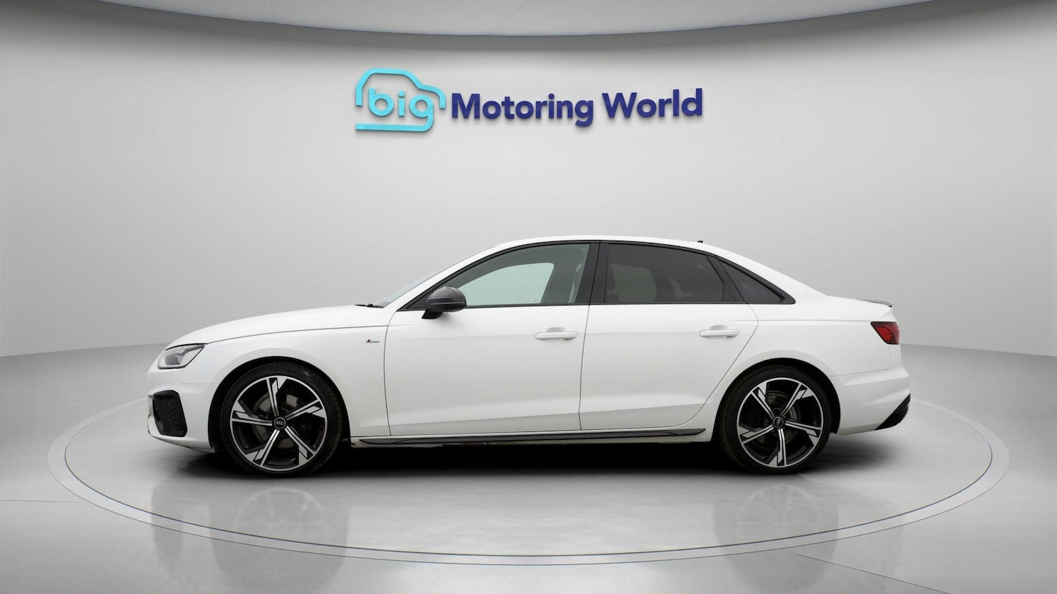 Used Audi A4 2021 for sale - 77433881: Photo 4