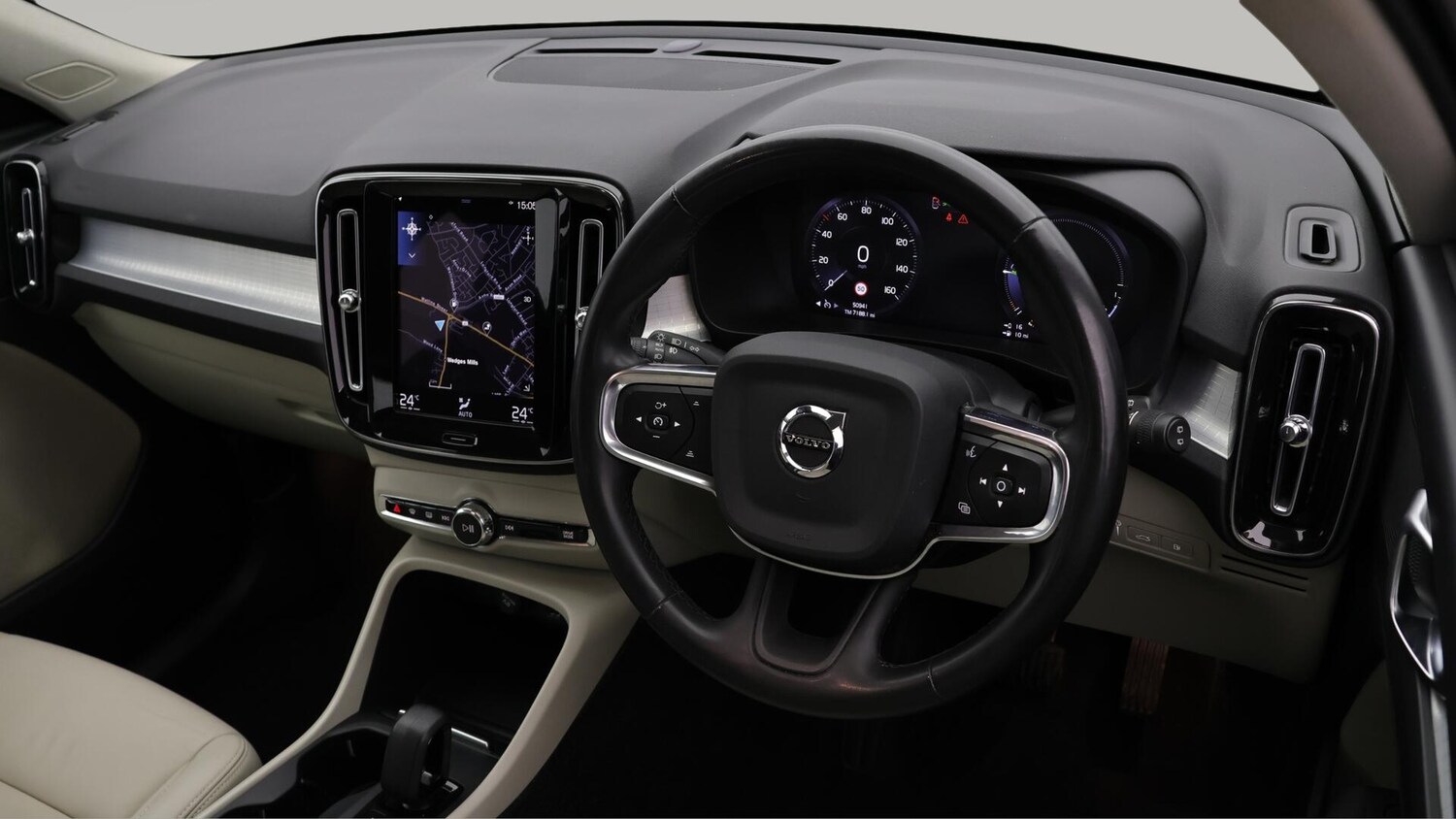 Used Volvo XC40 2021 for sale - 76282980: Photo 10