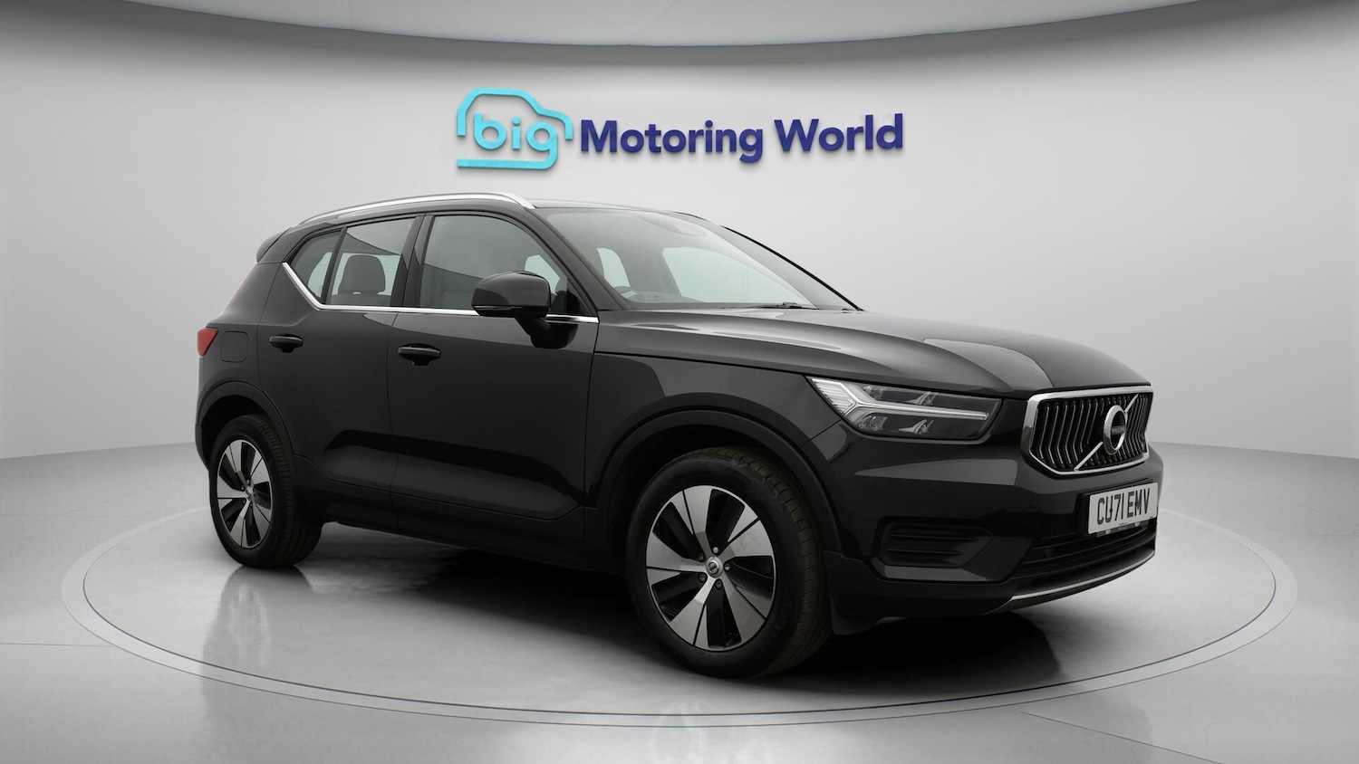 Used Volvo XC40 2021 for sale - 76282980: Photo 2