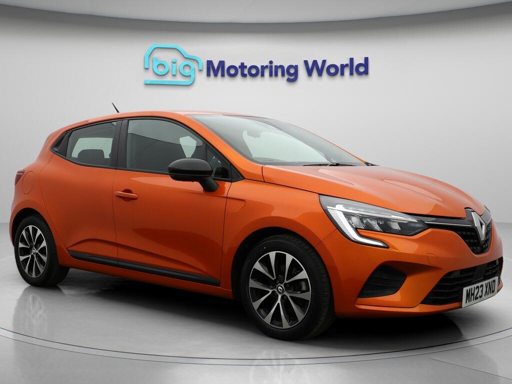 Used Renault Clio 2023 for sale - 76371694: Photo 1