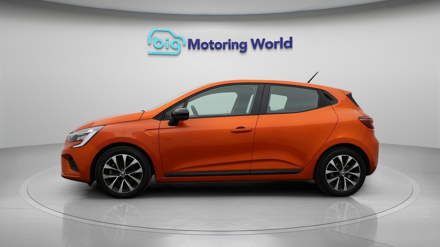 Used Renault Clio 2023 for sale - 76371694: Photo 5