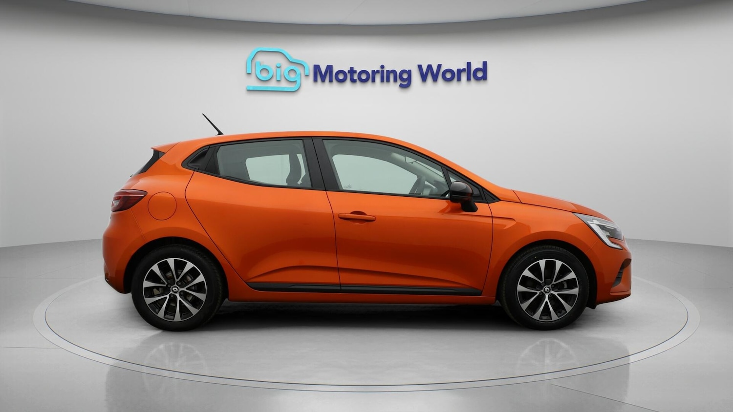 Used Renault Clio 2023 for sale - 76371694: Photo 9