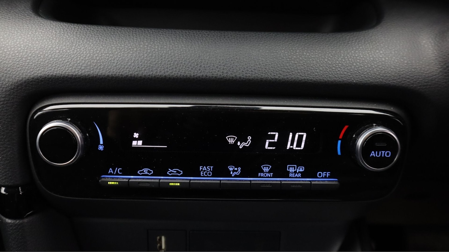 Used Mazda Mazda2 HYBRID 2023 for sale - 77501593: Photo 12