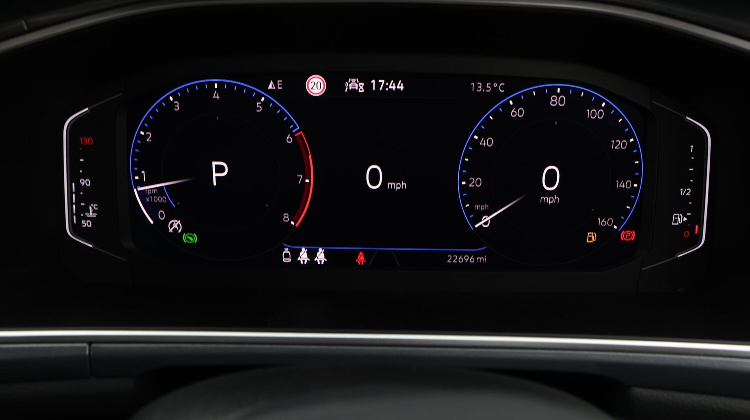 Used Volkswagen T-Roc 2022 for sale - 77758770: Photo 10