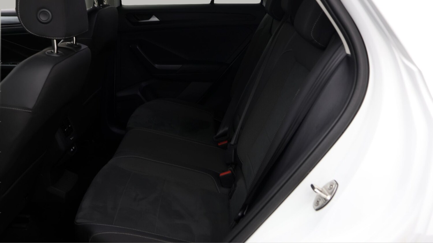 Used Volkswagen T-Roc 2022 for sale - 77758770: Photo 16